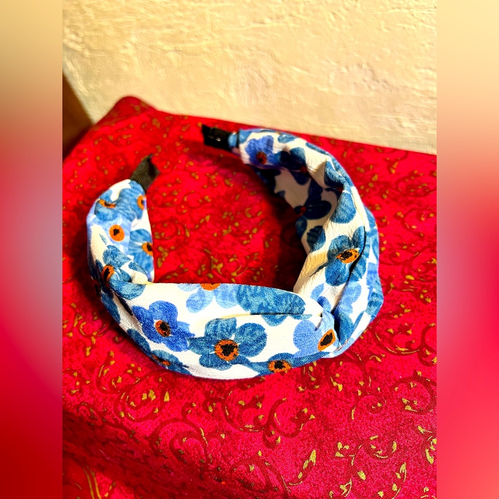 Headband- NEW, blue poppies w cream and orange-gives a Kate Spade vibe - wrapped